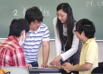 松井　由香里
