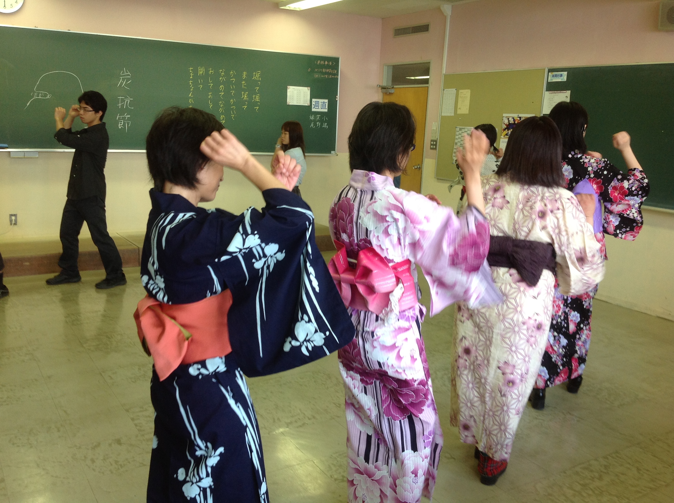 「日本文化を知ろう」今回は「盆踊り」 