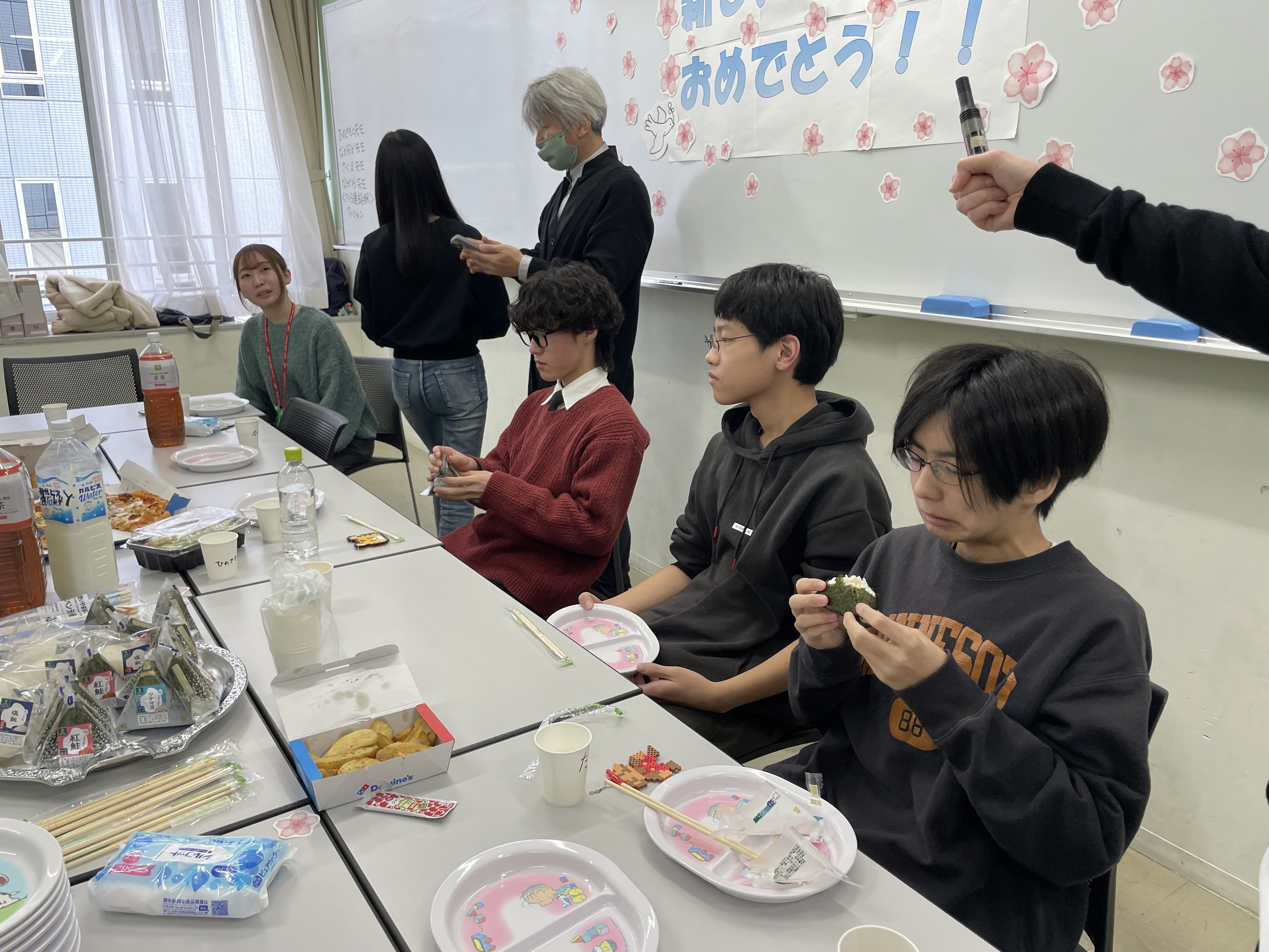 3年生を送る会（修了式）＋映画鑑賞会を開催しました