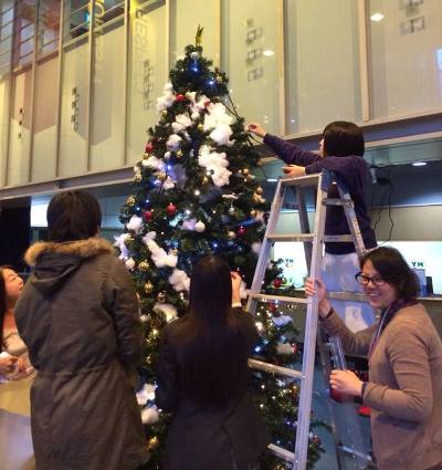 2014.11.26 クリスマス飾り付け 1F.jpg
