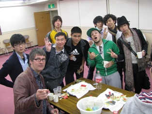 welcome gathering12 03.JPG