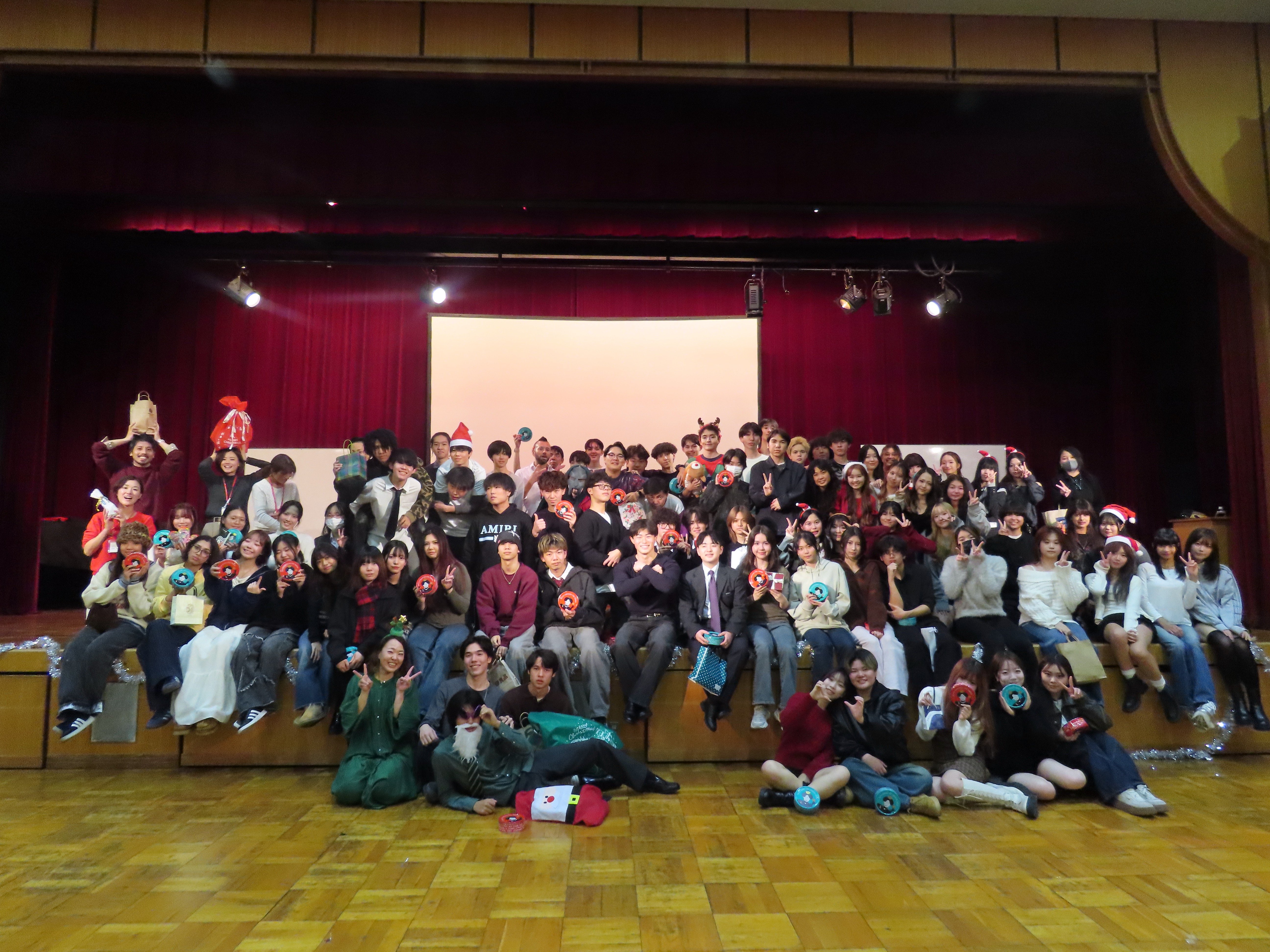 Speech Contest & Christmas Gathering!